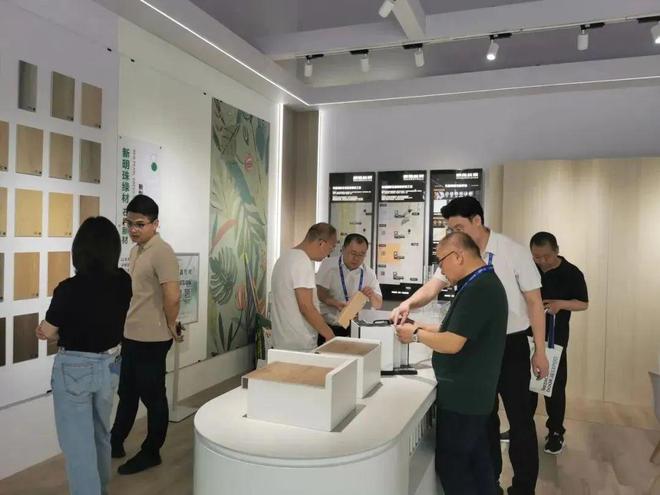 kaiyun体育官方网站更绿色、更高效、更具美感 CHCC2024冠珠瓷砖作“美好医院”新式提案(图4)