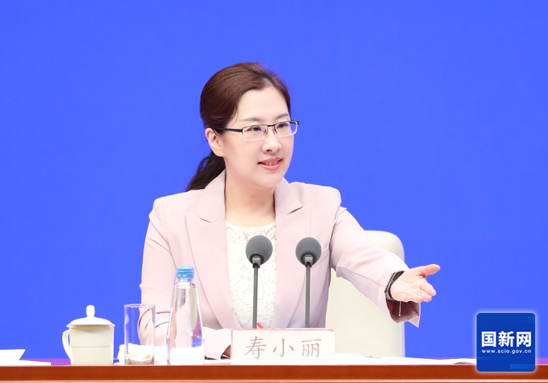 国务院新闻办就2024年国民经济运行情况举行发布会(图3)